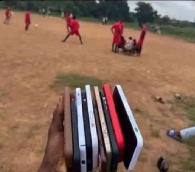 Her: "I don't think you're loyal"

Me in the hood: | MirrorLog